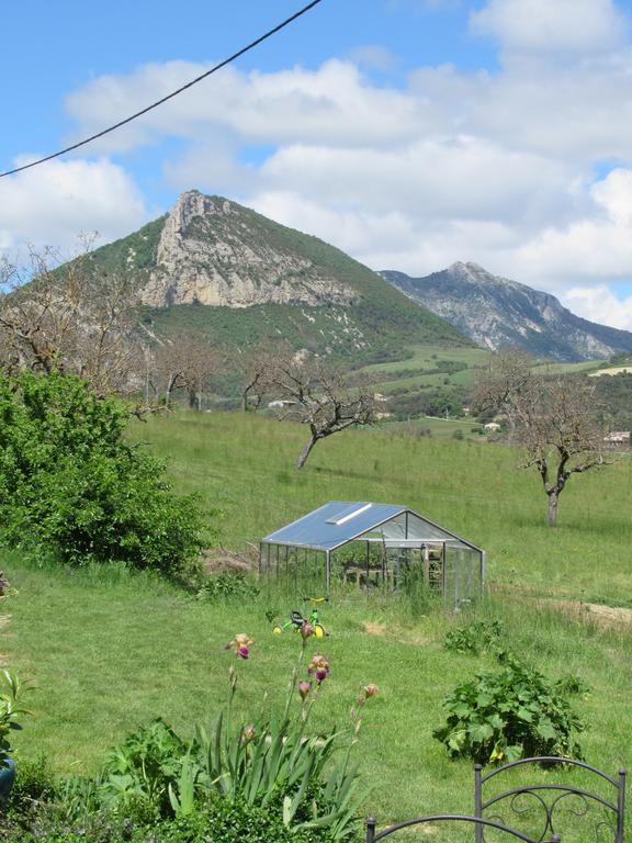 לינה וארוחת בוקר Saint-André-de-Rosans La Ferme De La Condamine מראה חיצוני תמונה
